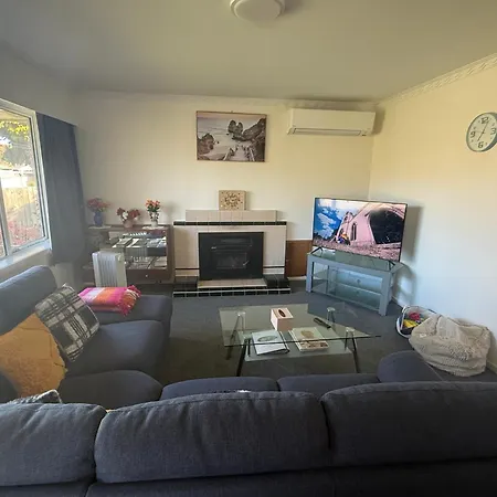 3 Bedroom Home By The Reserve